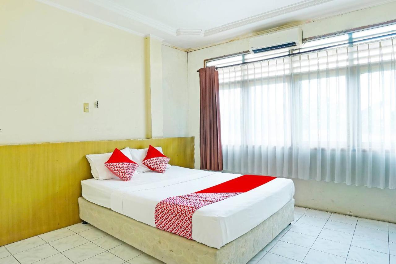 Oyo 90390 Rd Premium